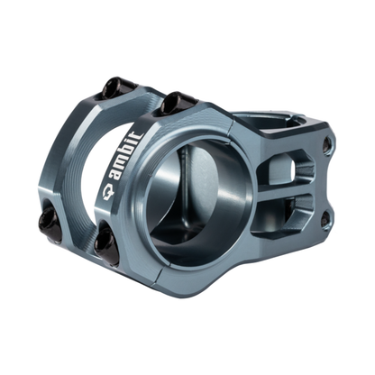 Attacco manubrio AMBIT Gravity Control blu — vista principale su sfondo bianco