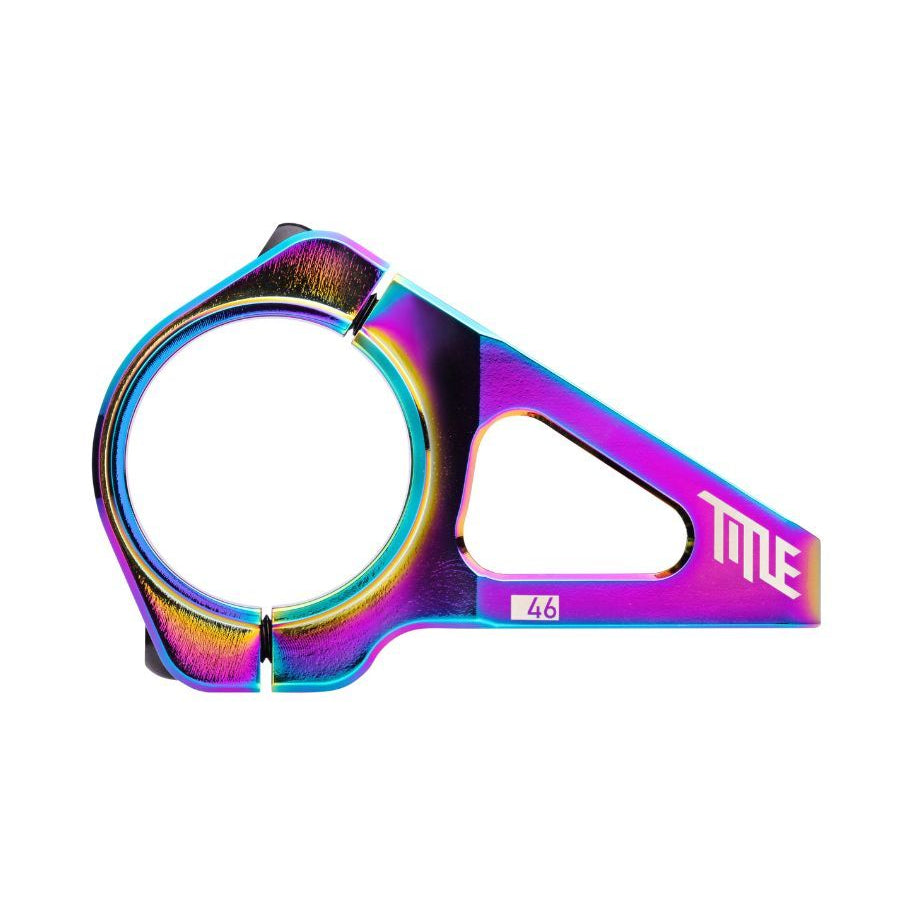 Attacco manubrio TITLE DM1 con finitura Oil Slick — vista principale su sfondo bianco