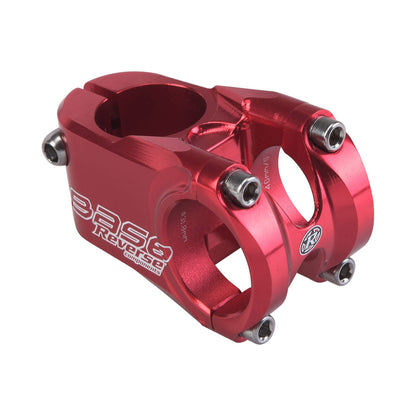 Attacco manubrio REVERSE COMPONENTS BASE rosso — vista principale su sfondo bianco