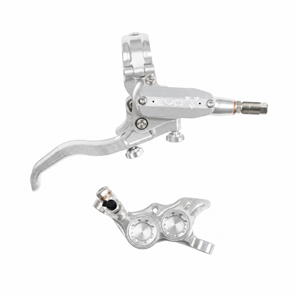 Freno HOPE TECH 4 EVO TR4 argento/argento — leva e pinza su sfondo bianco