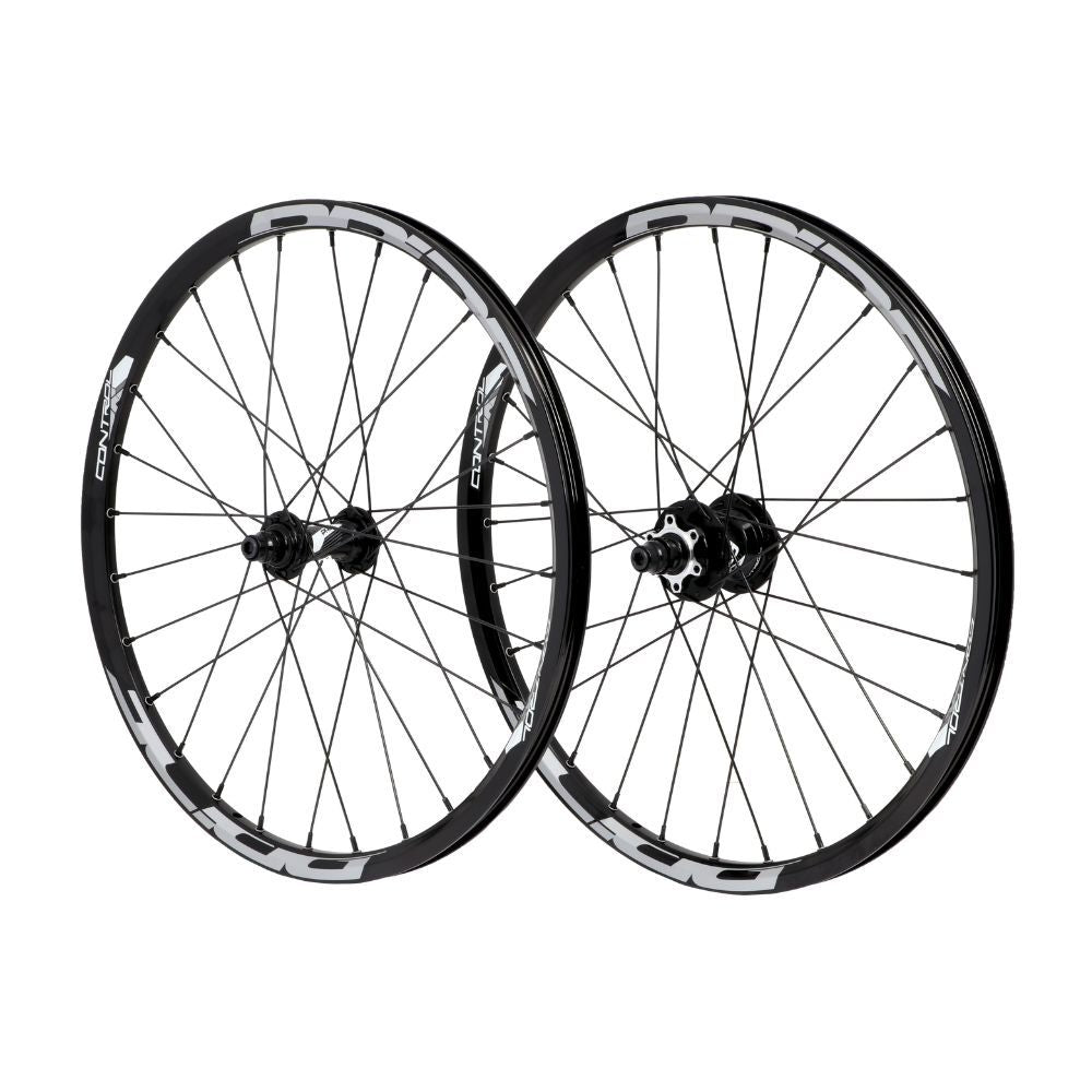 Coppia di Ruote PRIDE 20" (451mm) Control V2 Disc Assi 10/10mm Nera