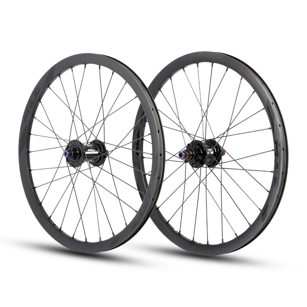 Coppia di Ruote PRIDE 20" (451mm) Carbone Wave Matt Black Fusion Disc Assi 10/10mm Nero