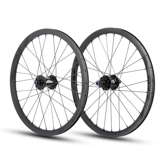 Coppia di Ruote PRIDE 20" (451mm) Carbone Wave Matt Black Fusion Disc Assi 10/10mm Nero