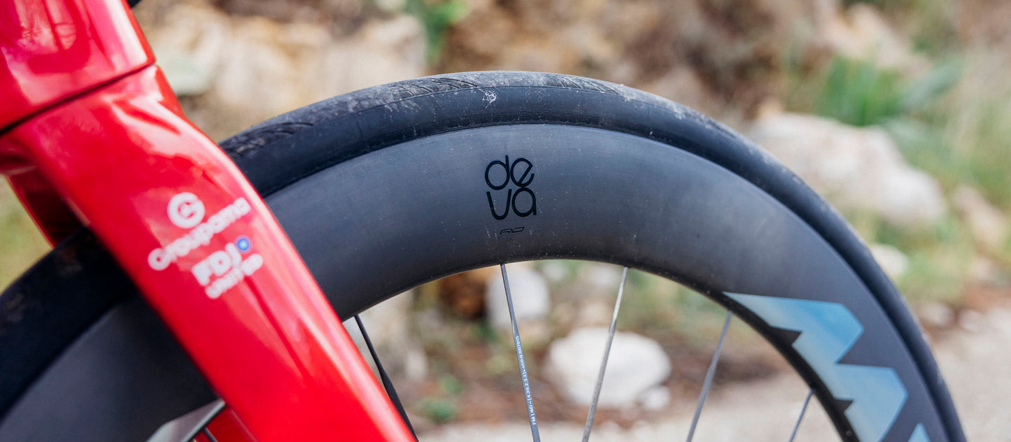 Coppia di ruote MICHE DEVA RD 52 Tubeless Ready (Center Lock) argento