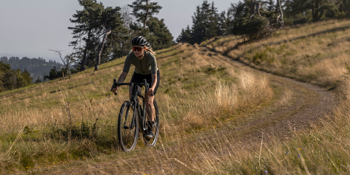Sella ERGON SR Allroad Pro da donna montata su una bici gravel