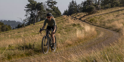 Sella ERGON SR Allroad Pro da donna montata su una bici gravel