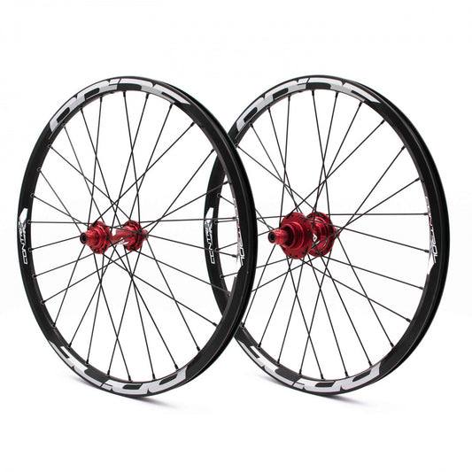 Coppia di Ruote PRIDE 20" (451mm) Control V1 Disc Assi 10/15mm Rosso